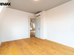 Pronájem bytu 5+kk, Praha, U krčské vodárny, 136 m2
