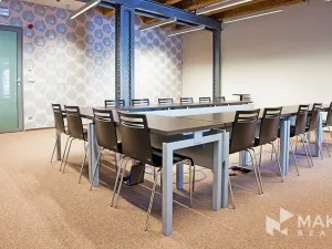 Pronájem kanceláře, Praha - Holešovice, Jankovcova, 354 m2