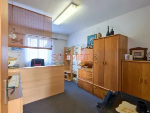 Prodej výrobních prostor, Biskupice, 1612 m2