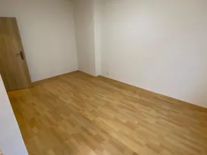 Pronájem bytu 1+kk, Jirkov, Ervěnická, 21 m2