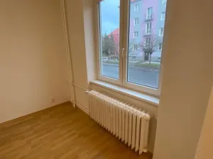 Pronájem bytu 1+kk, Jirkov, Ervěnická, 21 m2