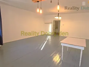 Prodej bytu 2+1, Opava, Dolní náměstí, 85 m2