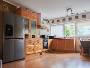 Prodej rodinného domu, Jenštejn, Hradní, 230 m2