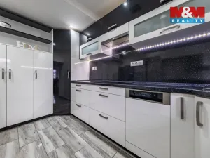 Prodej rodinného domu, Okounov, 197 m2