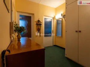 Prodej bytu 3+1, Mariánské Lázně - Úšovice, Hroznatova, 65 m2