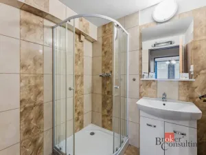 Prodej ubytování, Broumov, Malé náměstí, 298 m2