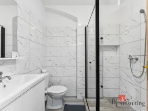 Prodej ubytování, Broumov, Malé náměstí, 298 m2