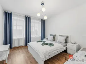 Prodej ubytování, Broumov, Malé náměstí, 298 m2