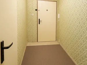 Prodej bytu 2+1, Praha - Kobylisy, Košťálkova, 57 m2