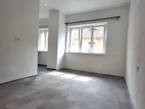 Pronájem bytu 1+kk, Žatec, Boženy Němcové, 31 m2