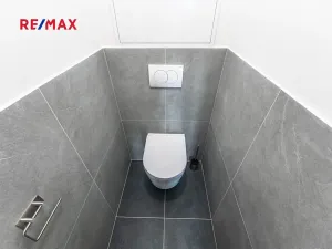 Pronájem bytu 3+1, Praha - Kobylisy, Frýdlantská, 67 m2