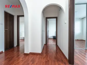 Pronájem bytu 3+1, Praha - Kobylisy, Frýdlantská, 67 m2