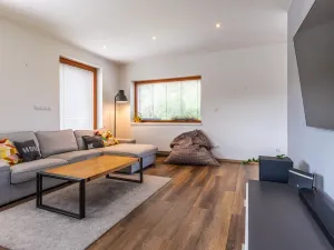 Prodej rodinného domu, Mukařov, Choceradská, 184 m2