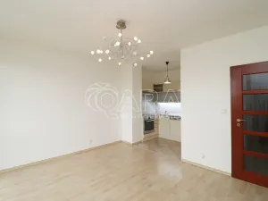 Pronájem bytu 2+kk, Praha - Suchdol, Holubí, 44 m2