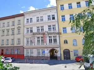 Pronájem kanceláře, Praha - Karlín, Pobřežní, 125 m2