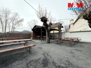 Prodej restaurace, Velké Žernoseky, 438 m2