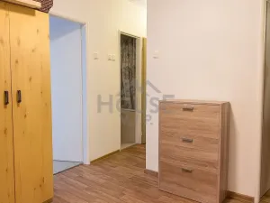 Prodej bytu 3+1, Praha - Prosek, Prosecká, 70 m2