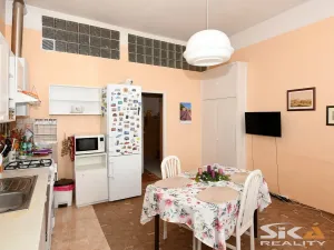 Prodej bytu 2+1, Louny, Husova, 76 m2