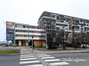 Pronájem bytu 1+kk, Praha - Vysočany, Poděbradská, 36 m2