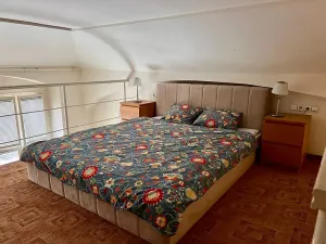 Pronájem bytu 1+1, Praha - Smíchov, Na Valentince, 44 m2