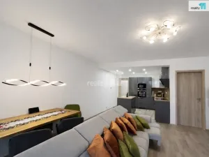 Pronájem bytu 3+kk, Praha - Vysočany, Ivana Hlinky, 95 m2