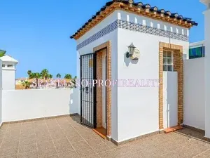 Prodej vily, Alicante, Španělsko, 87 m2