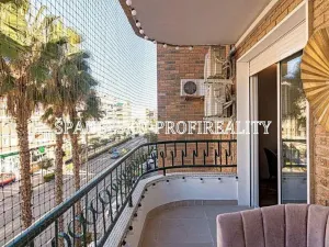 Prodej bytu 4+kk, Alicante, Španělsko, 102 m2