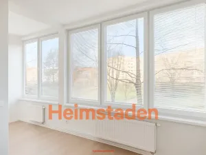 Pronájem kanceláře, Havířov - Město, nám. Republiky, 66 m2