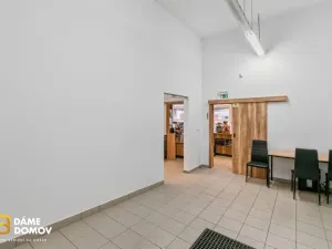 Pronájem obchodního prostoru, Zlín - Louky, třída Tomáše Bati, 142 m2