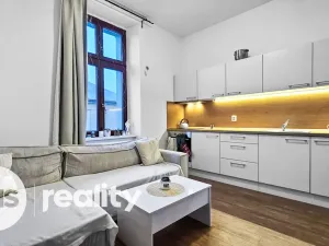 Pronájem bytu 2+kk, Opava - Město, Pekařská, 45 m2