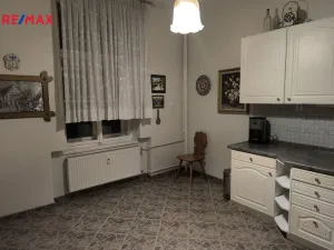 Pronájem bytu 2+1, Karlovy Vary, nábřeží Jana Palacha, 69 m2