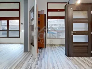 Prodej obchodního prostoru, Praha - Nusle, Nuselská, 79 m2