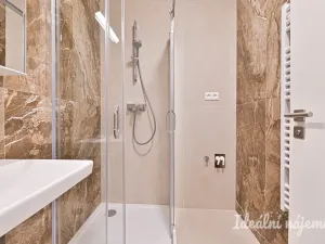 Pronájem bytu 1+kk, Brno - Komárov, Komárovská, 29 m2