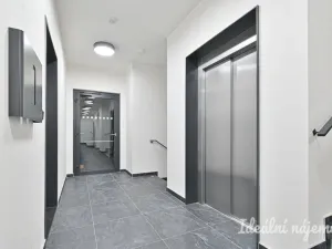 Pronájem bytu 1+kk, Brno - Komárov, Komárovská, 29 m2