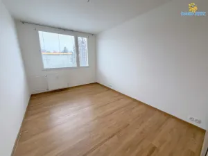 Pronájem bytu 3+1, Praha - Černý Most, Cíglerova, 74 m2