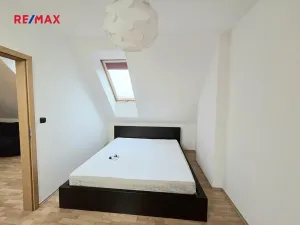 Prodej bytu 2+kk, Jesenice, Příčná I., 45 m2