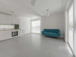 Pronájem rodinného domu, Zvěřínek, Nymburská, 64 m2