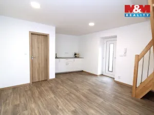Pronájem kanceláře, Měšice, Revoluční, 43 m2