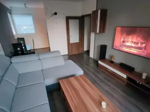 Pronájem bytu 2+kk, Praha - Horní Měcholupy, Hornoměcholupská, 60 m2