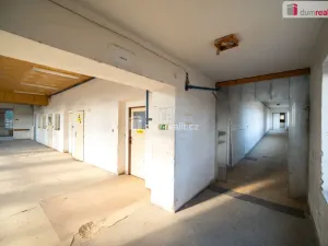 Pronájem výrobních prostor, Vacov - Vlkonice, 1895 m2