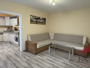 Prodej bytu 3+1, Miloňovice, 76 m2