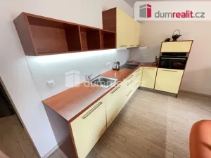 Pronájem bytu 3+kk, Praha - Karlín, U Mlýnského kanálu, 70 m2