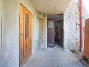 Prodej vícegeneračního domu, Smečno, nám. T. G. Masaryka, 779 m2