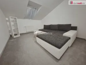 Pronájem bytu 2+1, Hoštka - Kochovice, Lužická, 57 m2