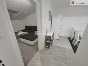 Prodej bytu 2+1, Hoštka - Kochovice, Lužická, 57 m2