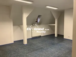 Pronájem atypického bytu, Varnsdorf, 5. května, 94 m2