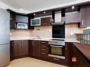 Prodej bytu 2+kk, Plzeň - Severní Předměstí, Valtická, 60 m2