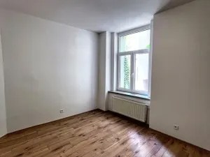 Pronájem bytu 2+kk, Plzeň - Jižní Předměstí, náměstí T. G. Masaryka, 40 m2