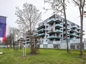 Prodej bytu 2+kk, Praha, Návarovská, 61 m2