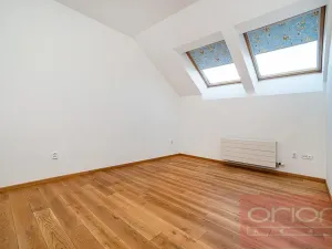 Pronájem rodinného domu, Praha - Řeporyje, Draženovská, 250 m2